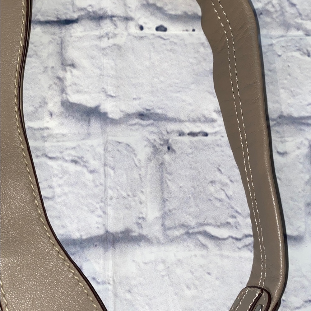 Tiganello Leather Hobo Shoulder Bag - Picture 7 of 13